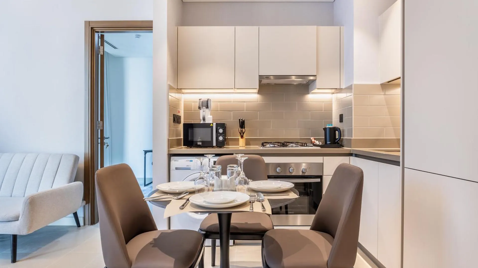 Stay By Latinem Luxury 1Br Plus Study Holiday Home Cv A2812 Near Downtown Dubai 0*,