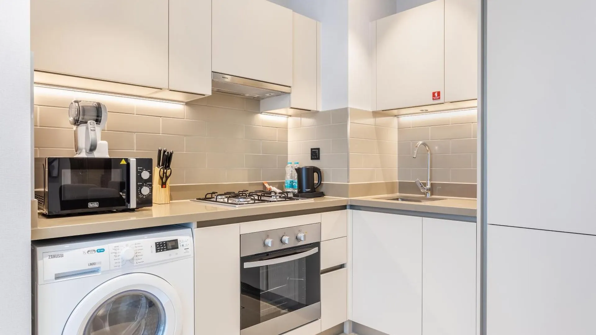 Stay By Latinem Luxury 1Br Plus Study Holiday Home Cv A2812 Near Downtown Dubai Apartment